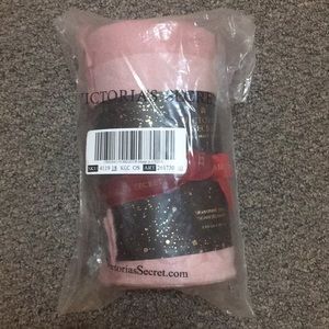 Victoria’s Secret signature stripe scarf Holiday 2020